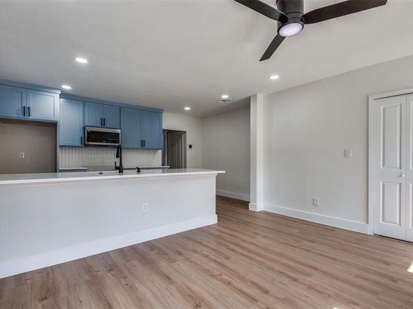 611  Griffith Avenue , Dallas Texas 75208