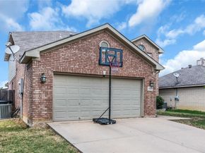 9029  Winding River Drive , Fort Worth Texas 76118