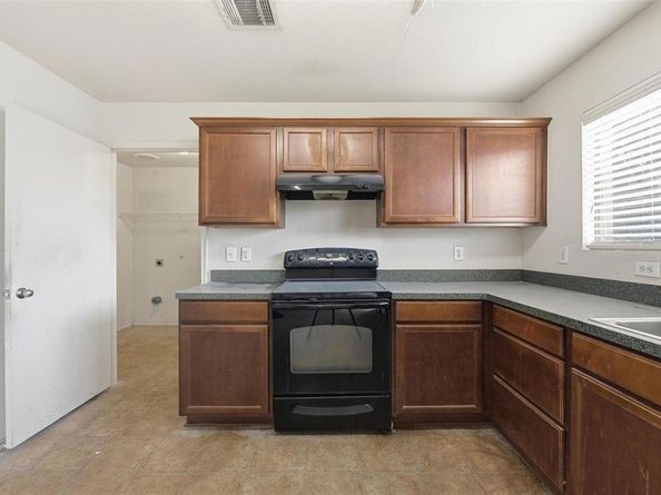 717  Redwing Drive , Saginaw Texas 76131