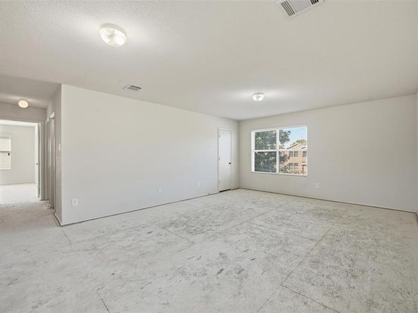 717  Redwing Drive , Saginaw Texas 76131