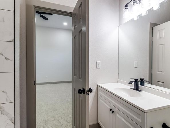 917 S Carroll Avenue , Dallas Texas 75223