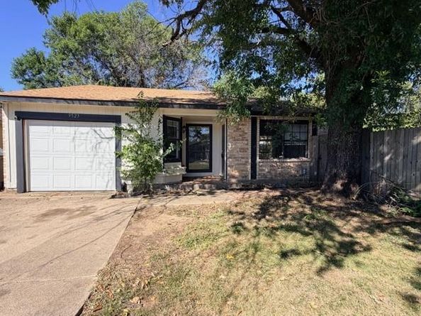 9523  Brewster Street , Dallas Texas 75227