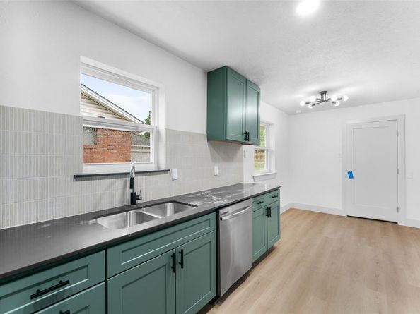 3818  Dartmouth Street , Garland Texas 75043
