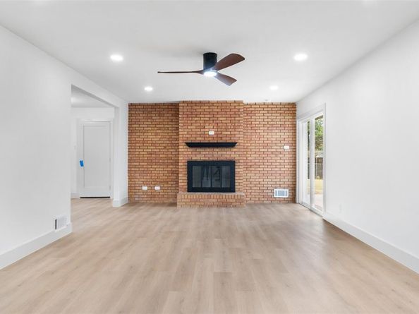 3818  Dartmouth Street , Garland Texas 75043