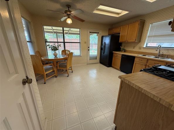 2418  Spring Meadow Drive , Mesquite Texas 75150
