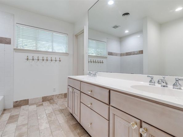 7547  Greenbrier Drive , Dallas Texas 75225