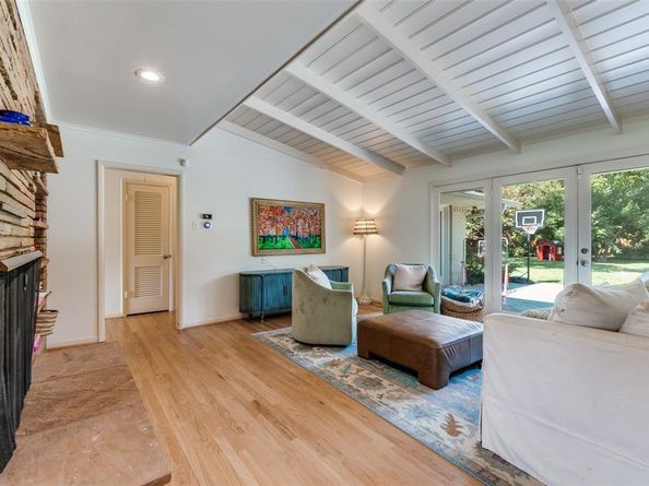 7547  Greenbrier Drive , Dallas Texas 75225