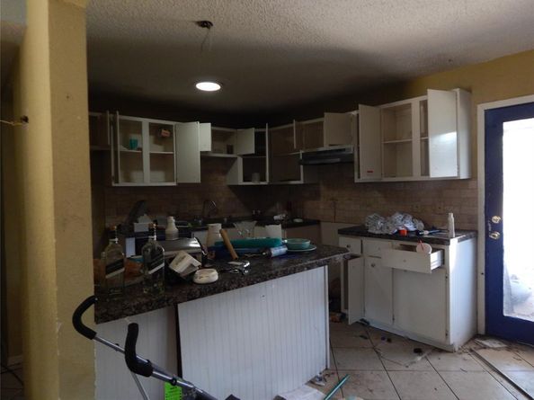 415  Buffalo Drive , Arlington Texas 76013