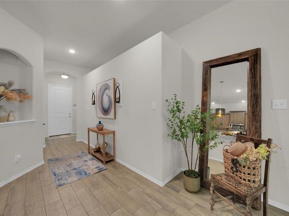 9824  Mescalbean Boulevard , Fort Worth Texas 76036