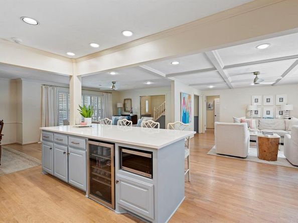 9508  Brentgate Drive , Dallas Texas 75238