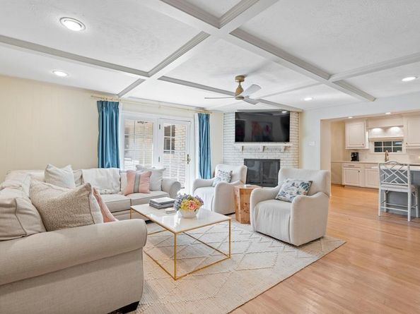9508  Brentgate Drive , Dallas Texas 75238