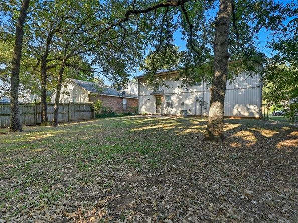 918  Blue Jay Drive , Mansfield Texas 76063