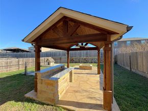 1318  Lucchese Lane , Dallas Texas 75253