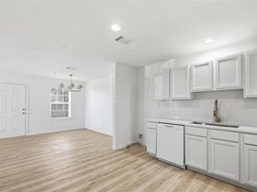 1826  Kraft Street , Dallas Texas 75212