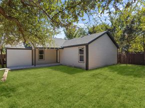 2404  Wilson Road , Fort Worth Texas 76112