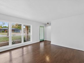 2812  San Medina Avenue , Dallas Texas 75228