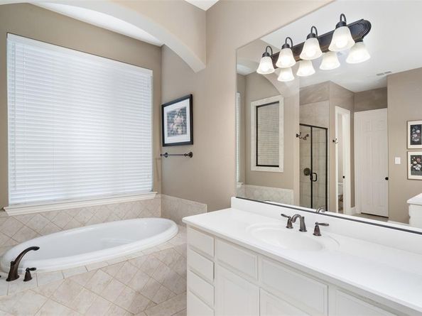 843  Bear Crossing Drive , Allen Texas 75013