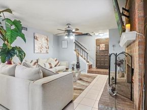 2818  Ursa Circle , Garland Texas 75044