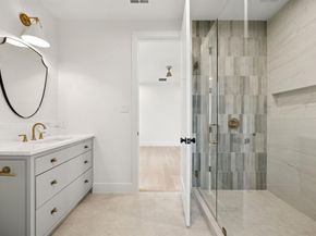 8811  Daytonia Avenue , Dallas Texas 75218