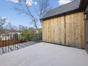 8811  Daytonia Avenue , Dallas Texas 75218