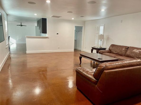 1413 S Waverly Drive , Dallas Texas 75208