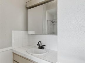 2900  Lynnwood Drive , Arlington Texas 76013