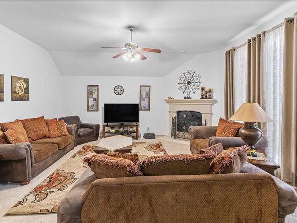 7715  White Fawn Road , Arlington Texas 76002