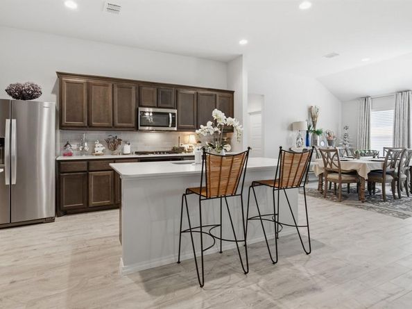 420  Basalt Drive , Azle Texas 76020