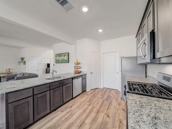 10852  Copper Hills Lane , Fort Worth Texas 76108