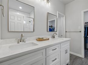 4945  Ramey Avenue , Fort Worth Texas 76105