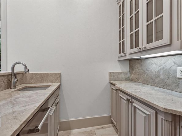 14819  Bellbrook Drive , Addison Texas 75254