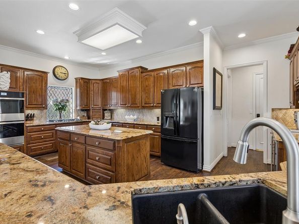 3113  Overlook Circle , Highland Village Texas 75077