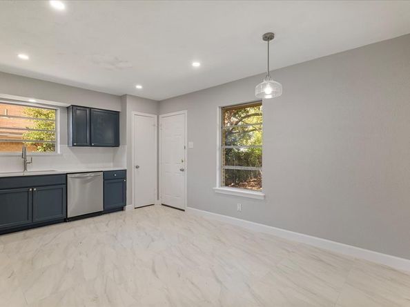 2243  Larry Drive , Dallas Texas 75228