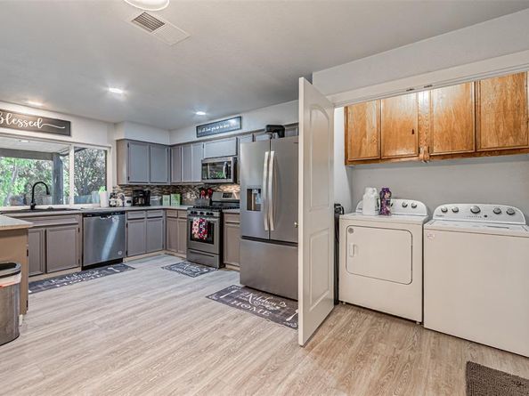 2608  Nelwin Place , Arlington Texas 76016