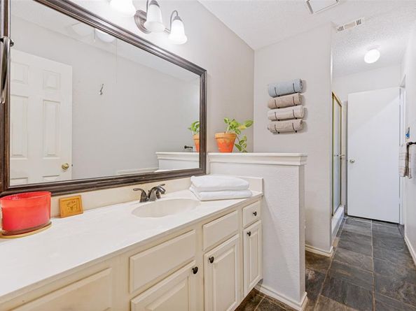 2800  Keller Springs Road  6B, Carrollton Texas 75006
