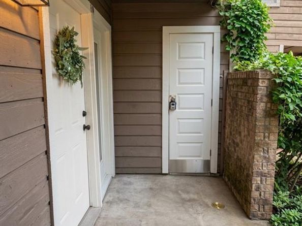 9811  Walnut Street  104, Dallas Texas 75243