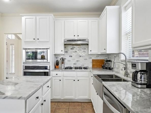 6940  Chapelridge Drive , Dallas Texas 75249