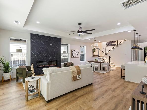 3538  Gallagher Street , Dallas Texas 75212