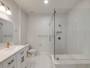 5836  La Vista Drive , Dallas Texas 75206