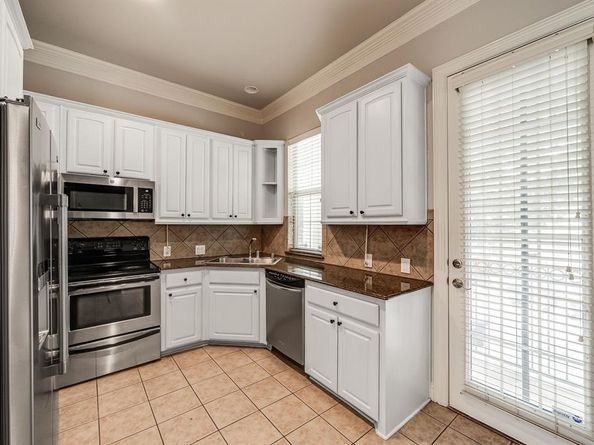 5836  La Vista Drive , Dallas Texas 75206