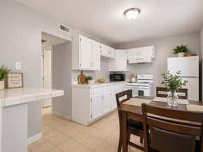 1716  5th Avenue , Fort Worth Texas 76110