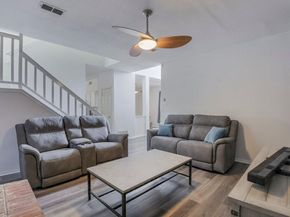 5428  Rolling Green Road , Arlington Texas 76017