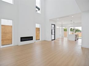 1845  Pollard Street , Dallas Texas 75208