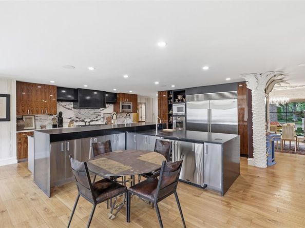 7654  Indian Springs Road , Dallas Texas 75248