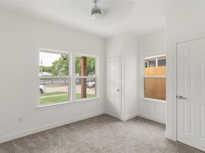 1015  Stella Street , Fort Worth Texas 76104