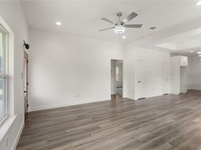 1015  Stella Street , Fort Worth Texas 76104