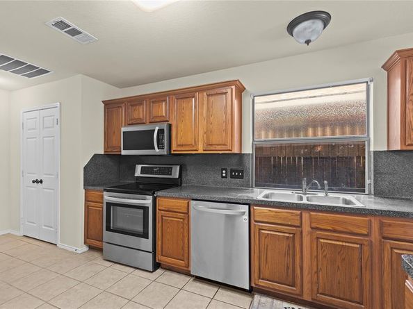 525  Destin Drive , Fort Worth Texas 76131