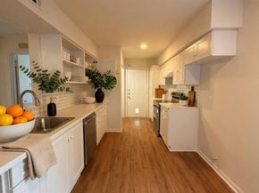 13329  Southview Lane , Dallas Texas 75240