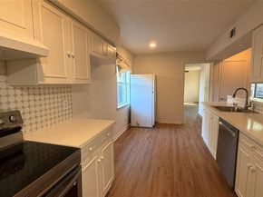 13329  Southview Lane , Dallas Texas 75240