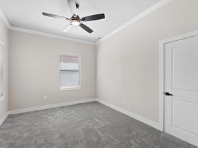 300  Steinman Avenue , Dallas Texas 75203